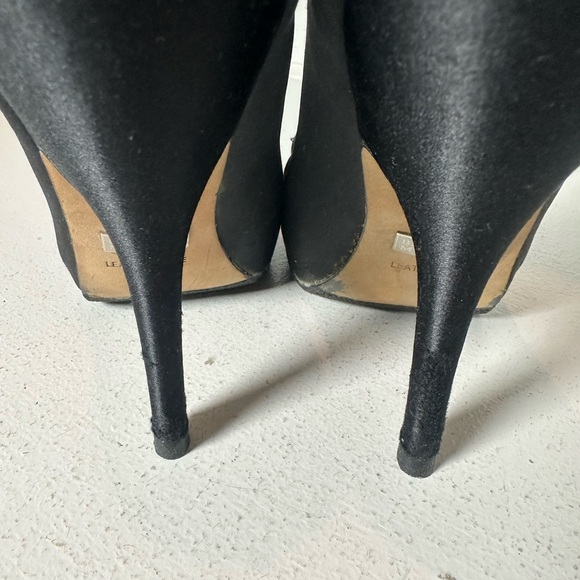 Badgley Mischka Black Satin Peep Toe Heels 7.5M Crystal Embellished Formal Pumps - Picture 7 of 9